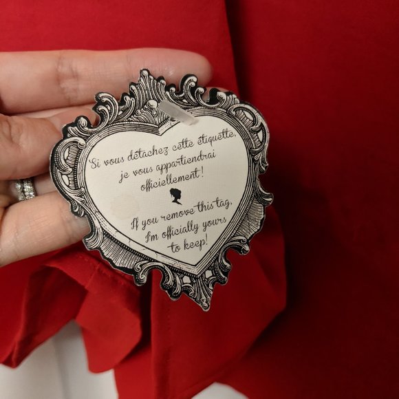 Elegant Scalloped Red Dress - Picture 12 of 12